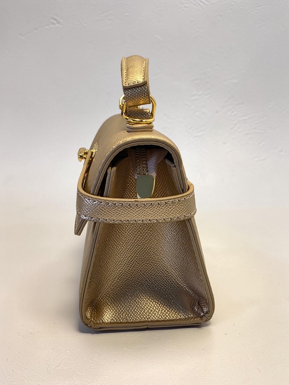 PRICE DROP--Gold Structured East West Pochette Bag By JW Pei NWT - Picture 3 of 6